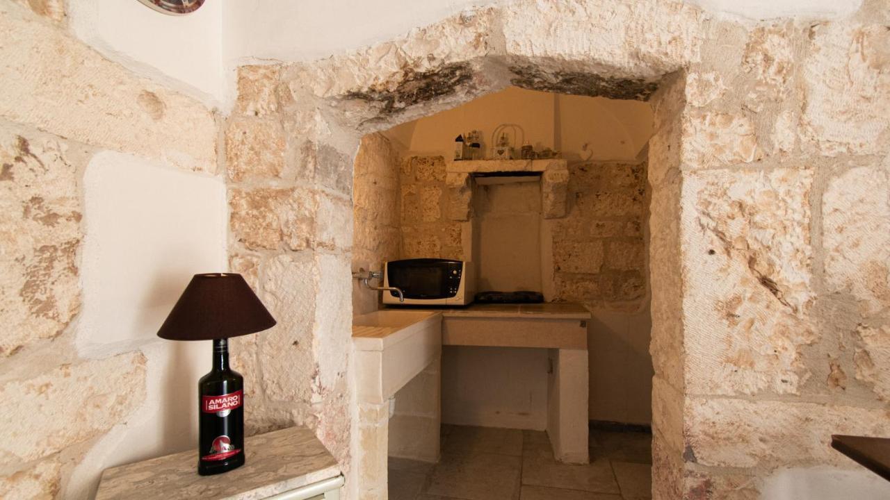 Ferienwohnung Casetta Vicolo Ennio By Typney Ostuni Exterior foto