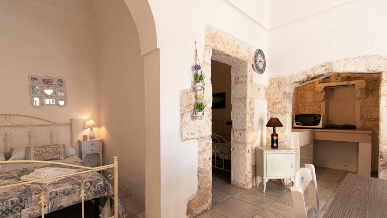 Ferienwohnung Casetta Vicolo Ennio By Typney Ostuni Exterior foto
